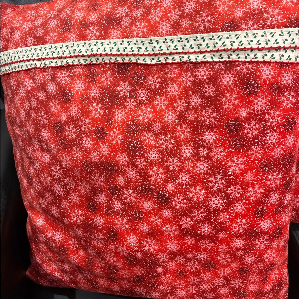 Red Snowflake Patterned Throw Pillows - Picture 2 of 4